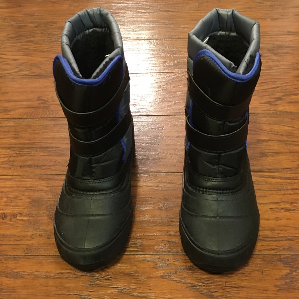 Wonder Nation NWOT Boy’s Size 6 Winter Boots